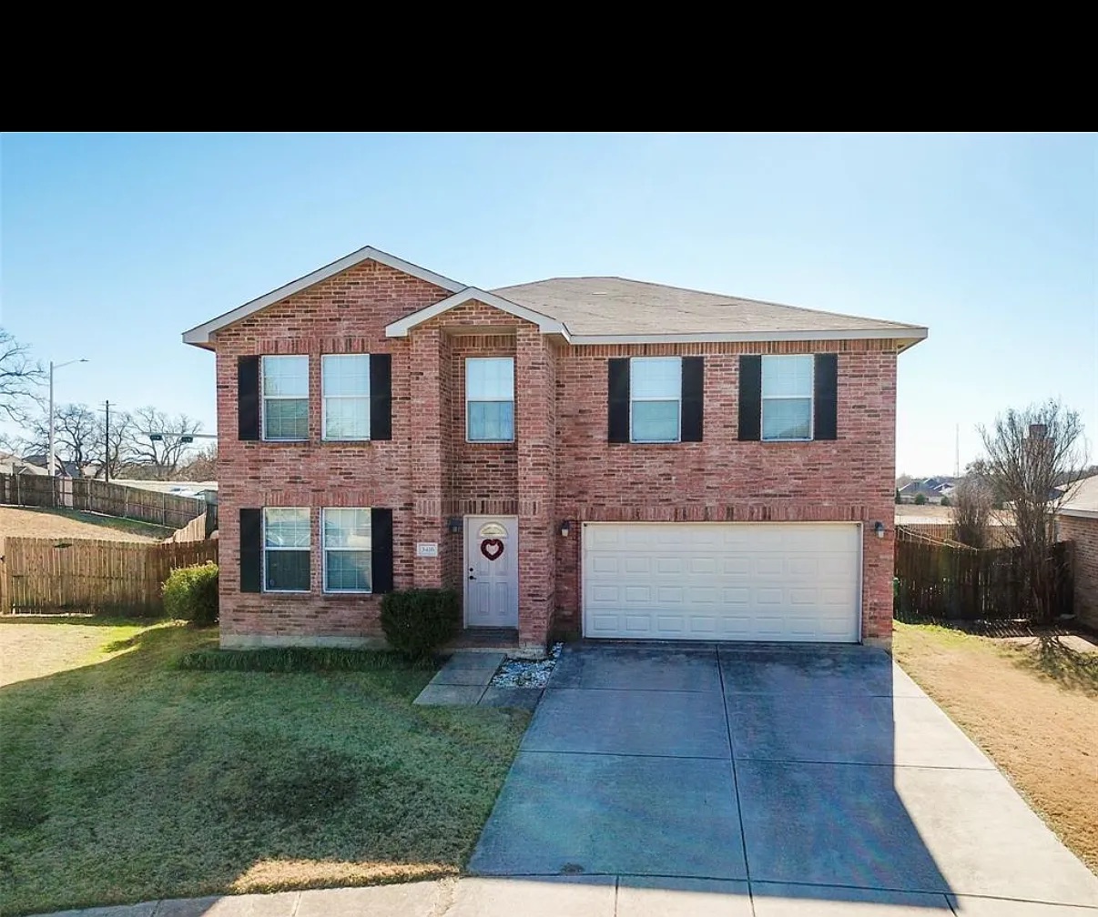 Groveland mens sober living residence in Denton, Texas